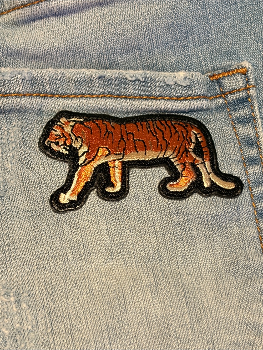 Judith March Distressed Denim With Embroidered Tiger - Picture 5 of 5